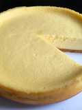 Rice Cooker Cheesecake with Biscuit Base