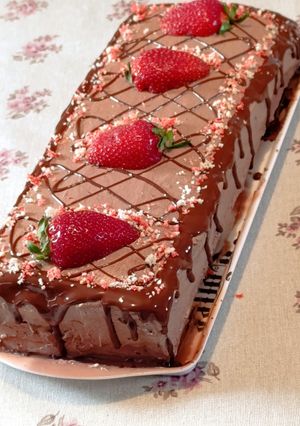 Csokoládékrémes tojásfehérjéből sült piskóta recept fotója