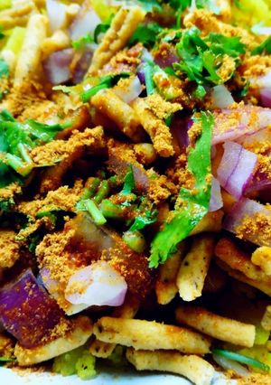 हेल्थी स्टीम पोहा (Healthy Steem Poha recipe in Hindi) रेसिपी मुख्य फोटो