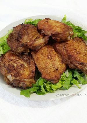 A picture of Indonesian Traditional Fried Chicken (Ayam Ungkep).