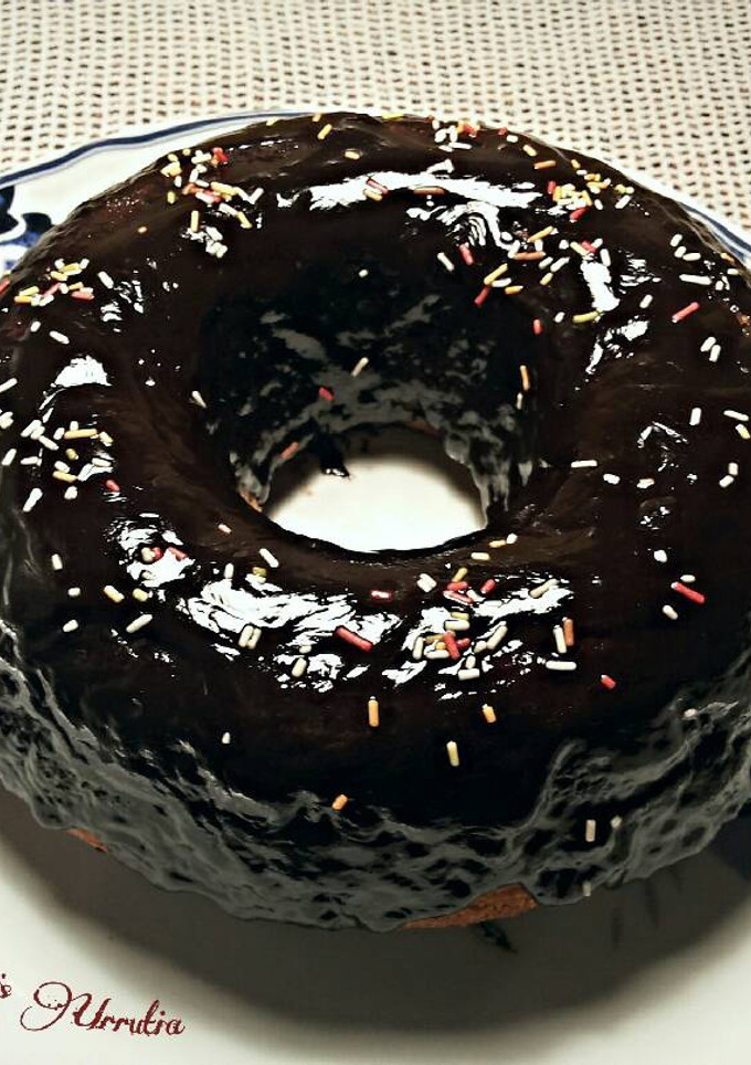 Una foto de Bizcocho de menta y chocolate amargo