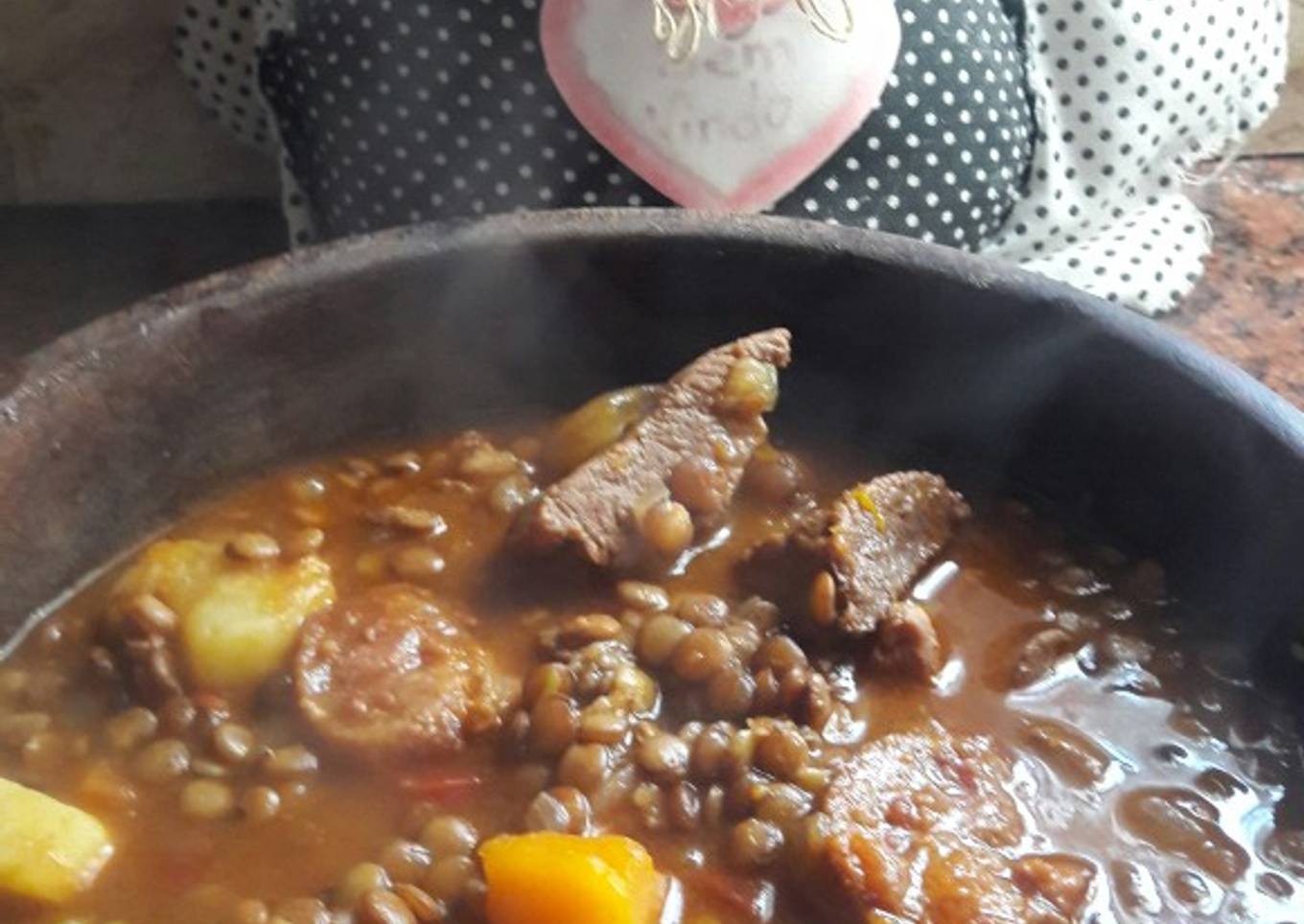 Guiso de lenteja con chorizo colorado y panceta😊