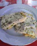Tortilla de calabacín jamón de pavo y queso en horno