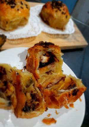 Foto resep Bolen Pisang Coklat Keju dengan Korsvet atau Pastry Fat