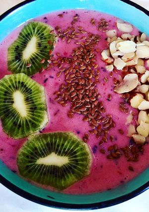 A picture of Berry Smoothie Bowl.