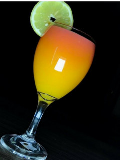 Sunset cocktail ainihin hoton girkin
