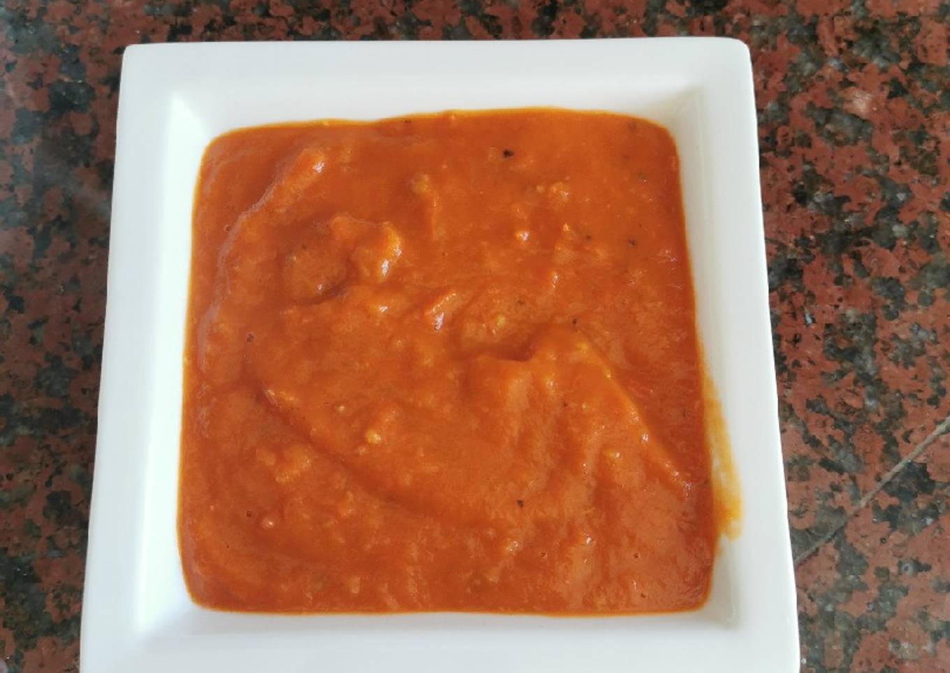 Tomato soup (3 ingredients)