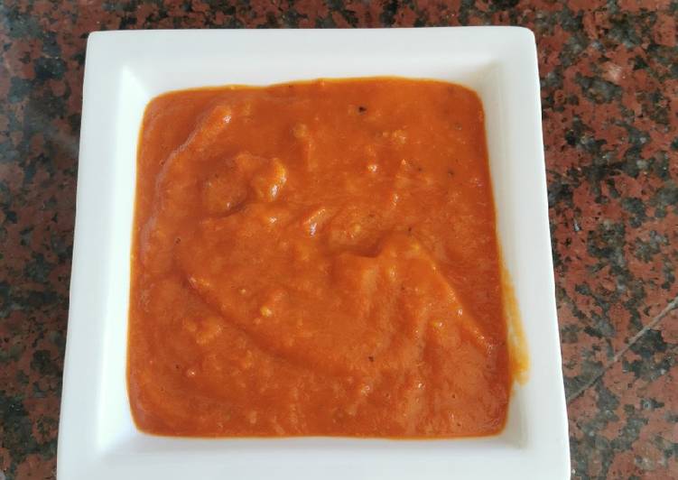 Tomato soup (3 ingredients)