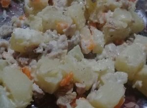 Una foto de Ensalada de ave con rancho de pollo 🐥