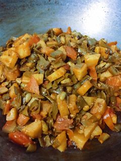 सेम सब्जी (sem sabzi recipe in Hindi) रेसिपी मुख्य फोटो