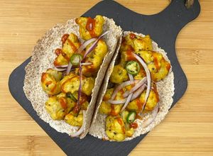 Una foto de Tacos vegetarianos de coliflor rebozada en freidora de aire