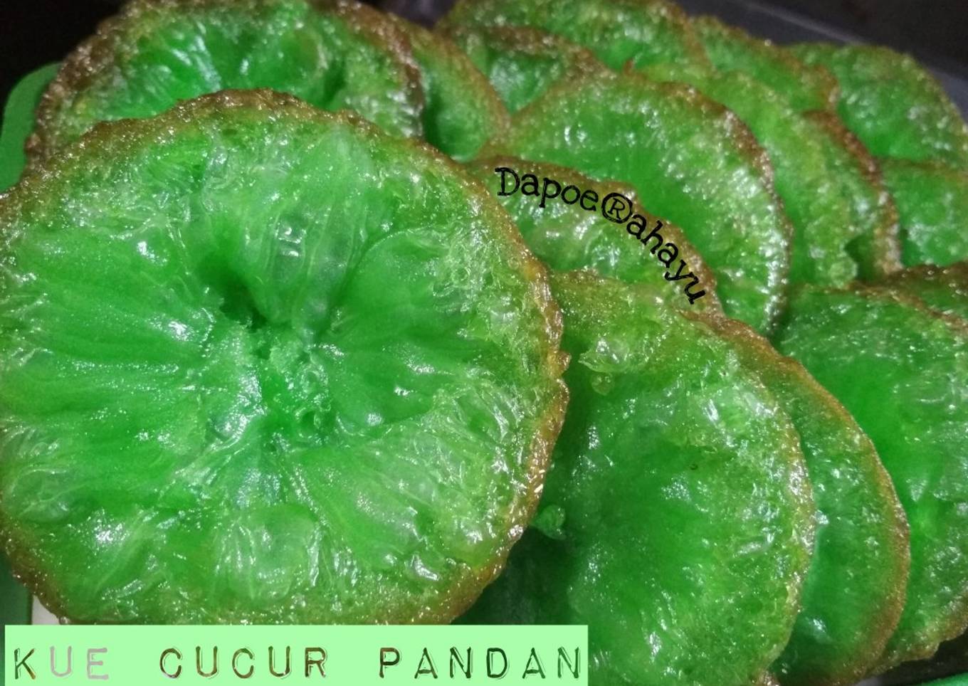 1⁰⁰. Kue Cucur Pandan