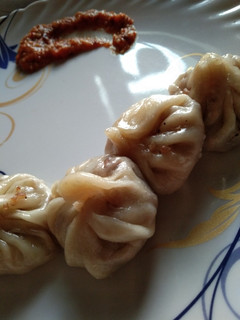 मोमोस (Momos recipe in hindi) रेसिपी मुख्य फोटो