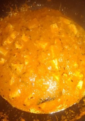 A picture of Shahi paneer.