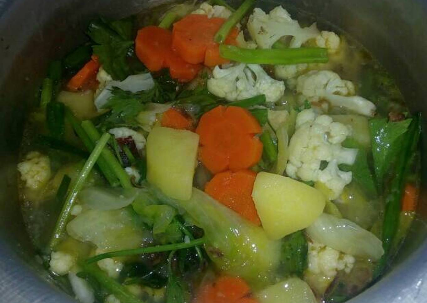 Sup sayur campur ala indonesia