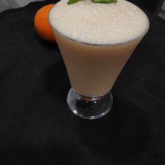 A picture of Orange & Muskmelon blossom.