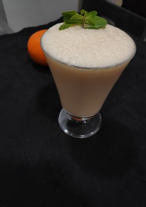 A picture of Orange & Muskmelon blossom.