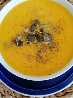 Una foto de Crema de puerro y zanahoria