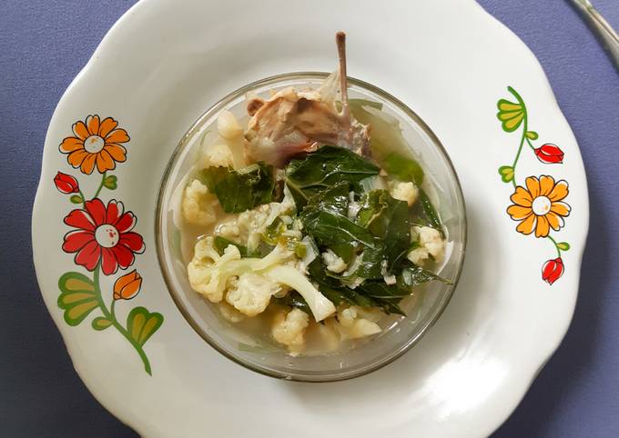 Resep buat 260.Sayur Sop Kembang Kol&amp;Daun  sedap