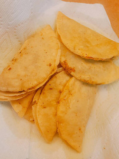 Una foto de Quesadillas de garbanzo imitación pescado