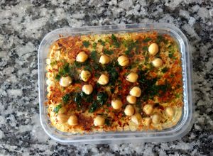 Una foto de Humus o pasta de garbanzos