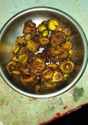 A picture of Bittergourd chips.