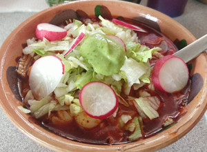 Una foto de Pozole
