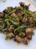 Saucisses aux poivrons verts et épices créoles