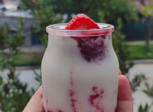 Una foto de Yogurt casero, sin yogurtera. ❤️
