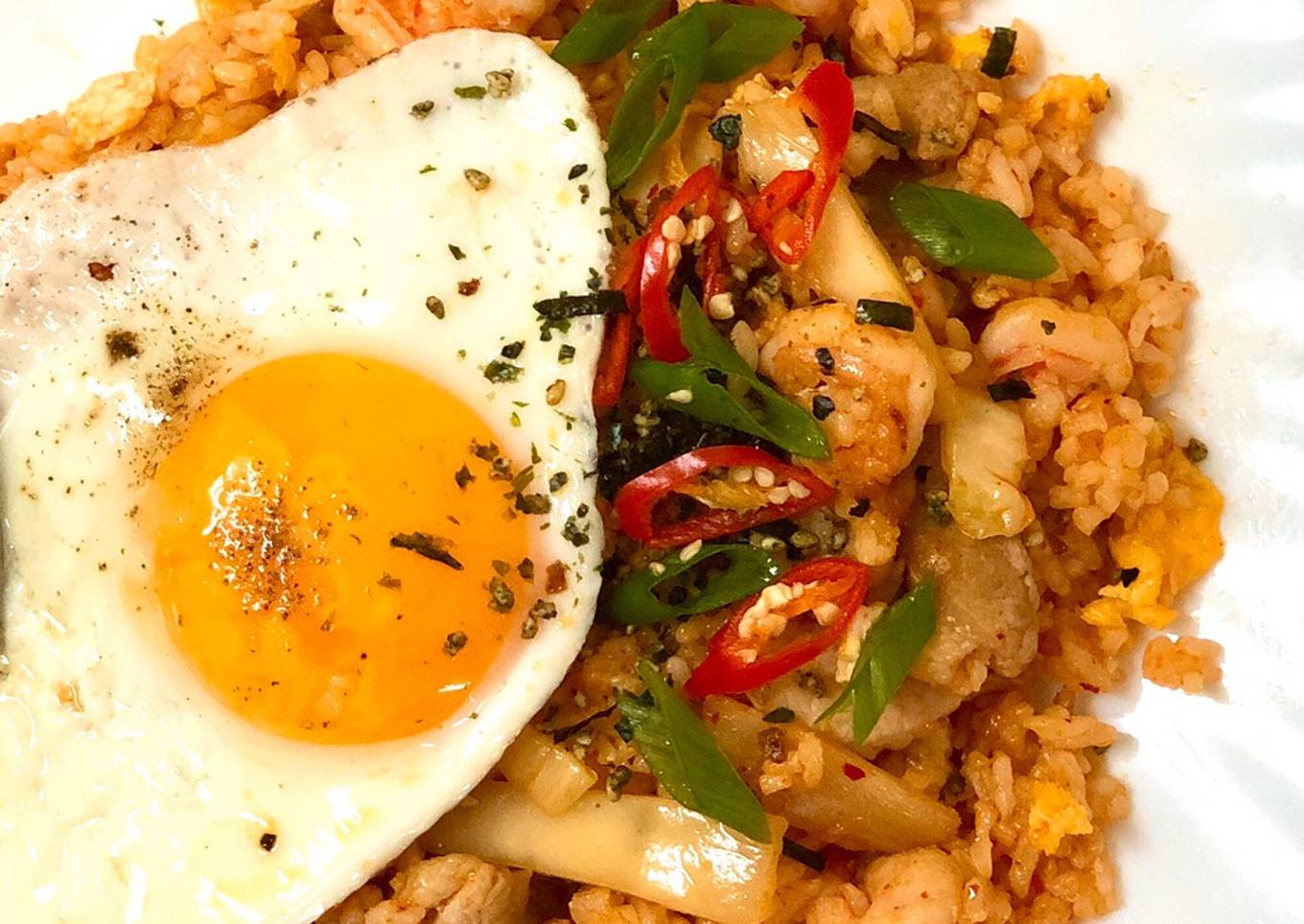Kimchi Bokkeumbap / Kimchi Fried Rice / Nasi Goreng Kimchi Simple