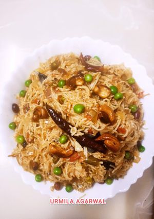सेवई उपमा(sevyi upma recipe in hindi) रेसिपी मुख्य फोटो