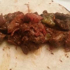 A picture of Steak, Green Pepper, & Tomato Tacos.