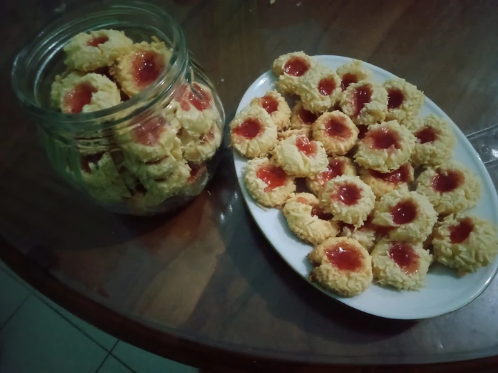 Easy Ways Make Recipes STRAWBERRY THUMBPRINT CHEESE COOKIES RECIPE - DAPUR MARISA the So Delicious Make You Drink.
