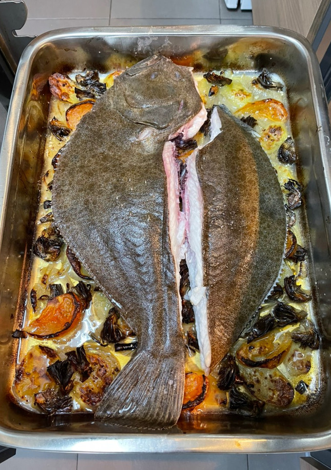 Una foto de Rodaballo al horno