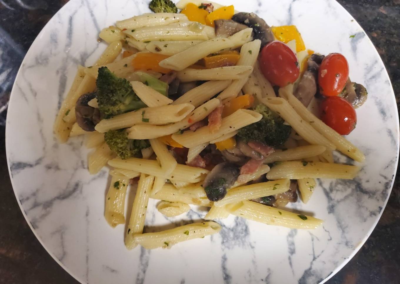 Pasta penne con verduras