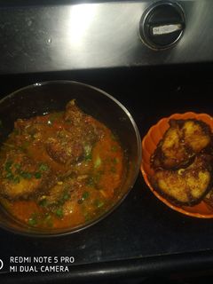 फीस करी फीस फ्राई (fish curry fish fry recipe in Hindi) रेसिपी मुख्य फोटो