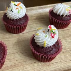 A picture of Red Velvet Cupcakes.