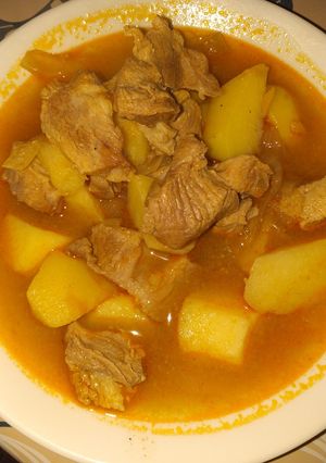 Una foto de Guiso de patatas y carne