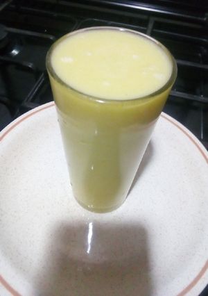 A picture of Pineapple smoothie.