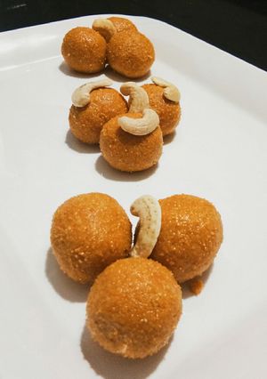 A picture of Besan ke ladoo. #foodsanyasi.