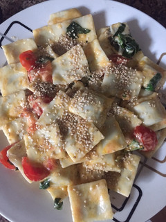 Una foto de Pasta caprese