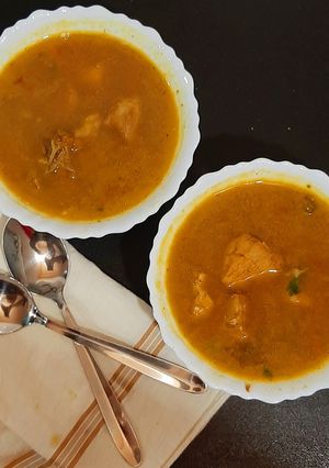 সাউথ ইন্ডিয়ান চিকেন সুপ (south indian chicken soup recipe in bengali) রেসিপির প্রধান ছবি