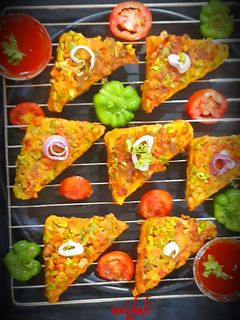 વેજ. બ્રેડ આમલેટ (Veg. Bread Omelette Recipe In Gujarati) રેસીપી મુખ્ય ફોટો