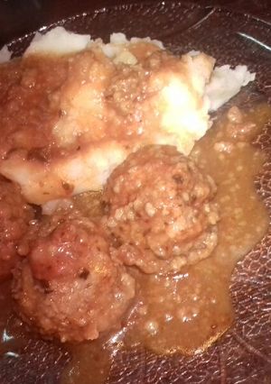 Una foto de Albóndigas con puré😍