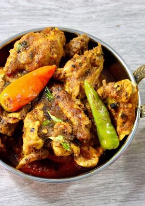 A picture of Golmorich Chicken Bengali style black pepper chicken.