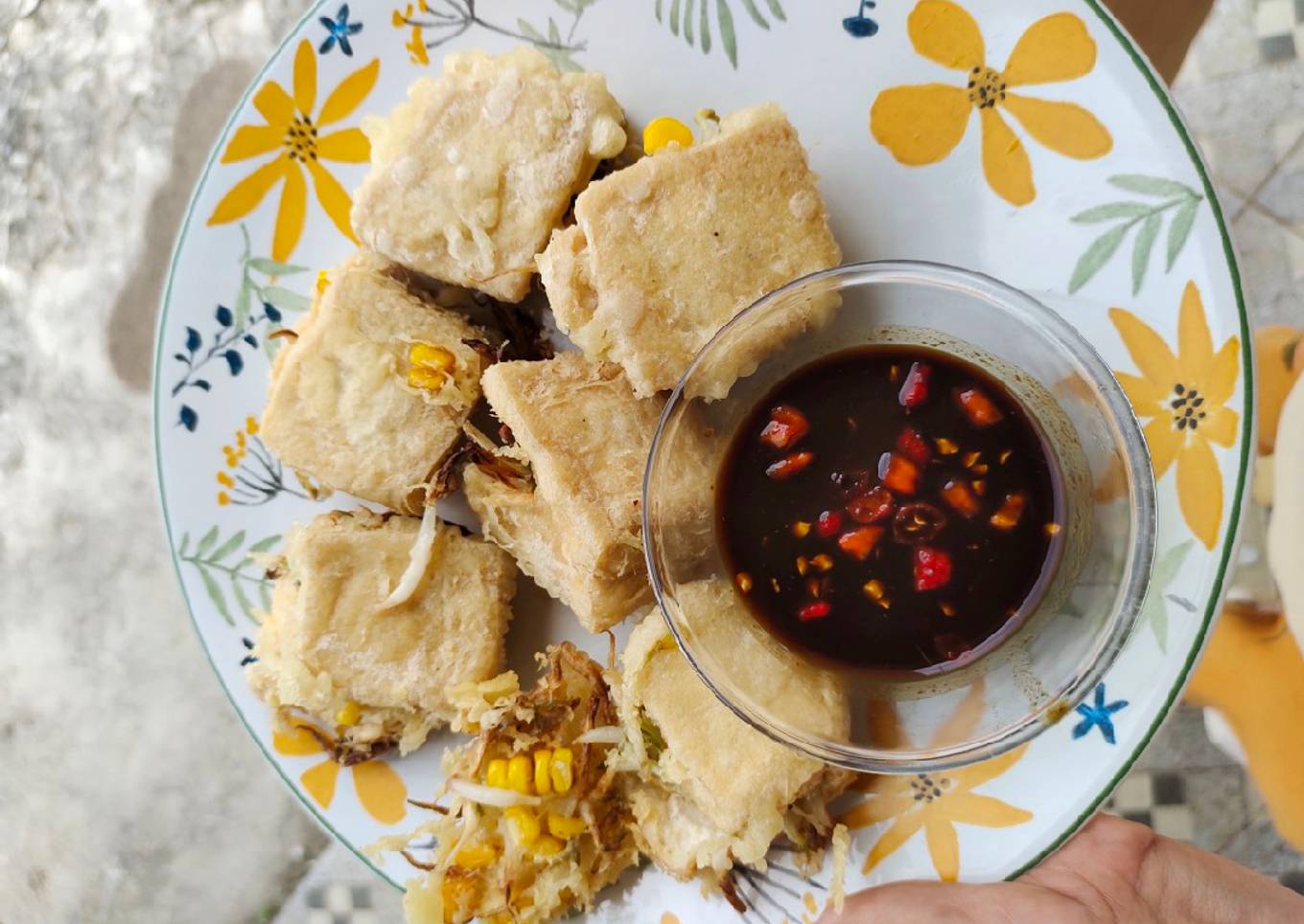 Tahu goreng isi sayur