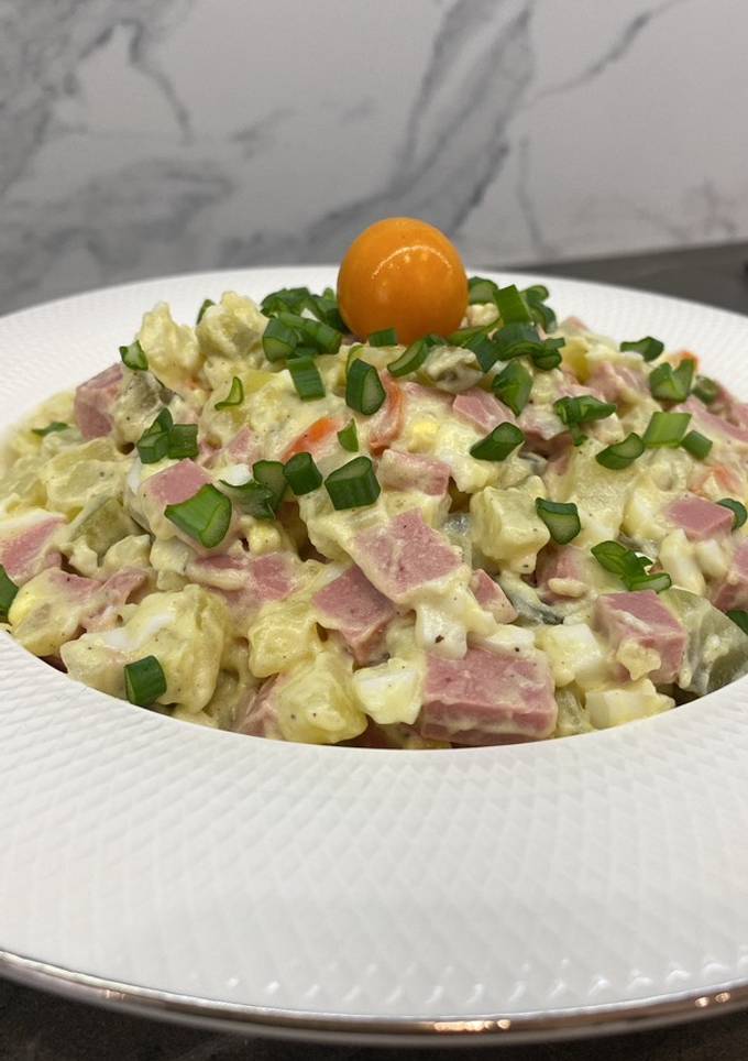 Салат а-ля «Олівʼє» 😋