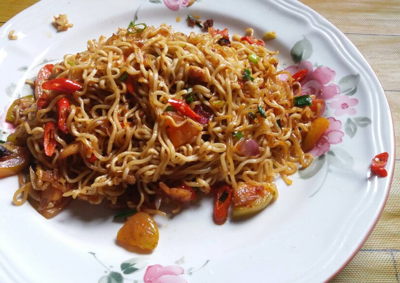 Mie Sukses Goreng Special