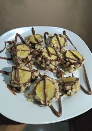 A picture of Banana sushi.