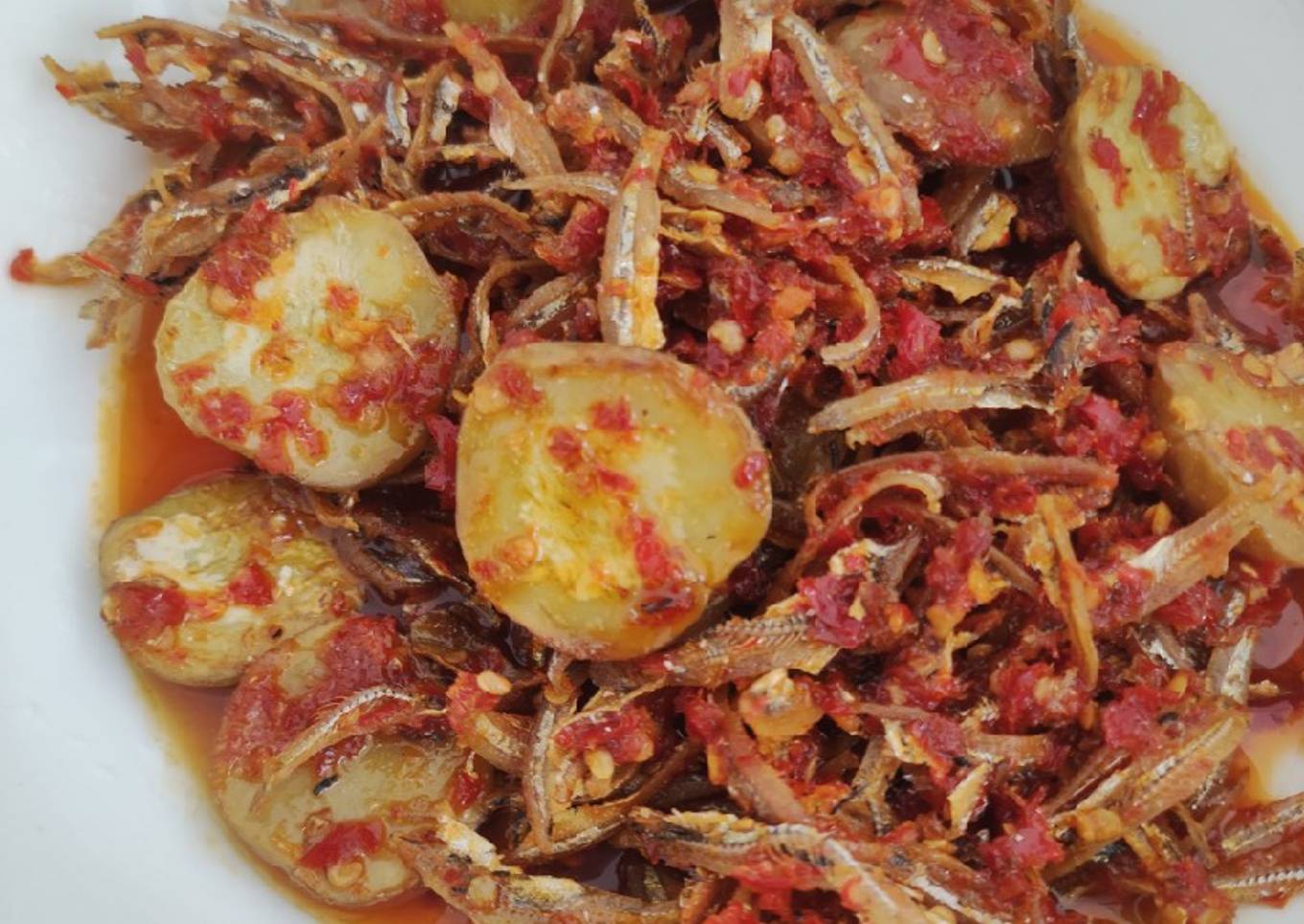 Teri jengkol goreng balado